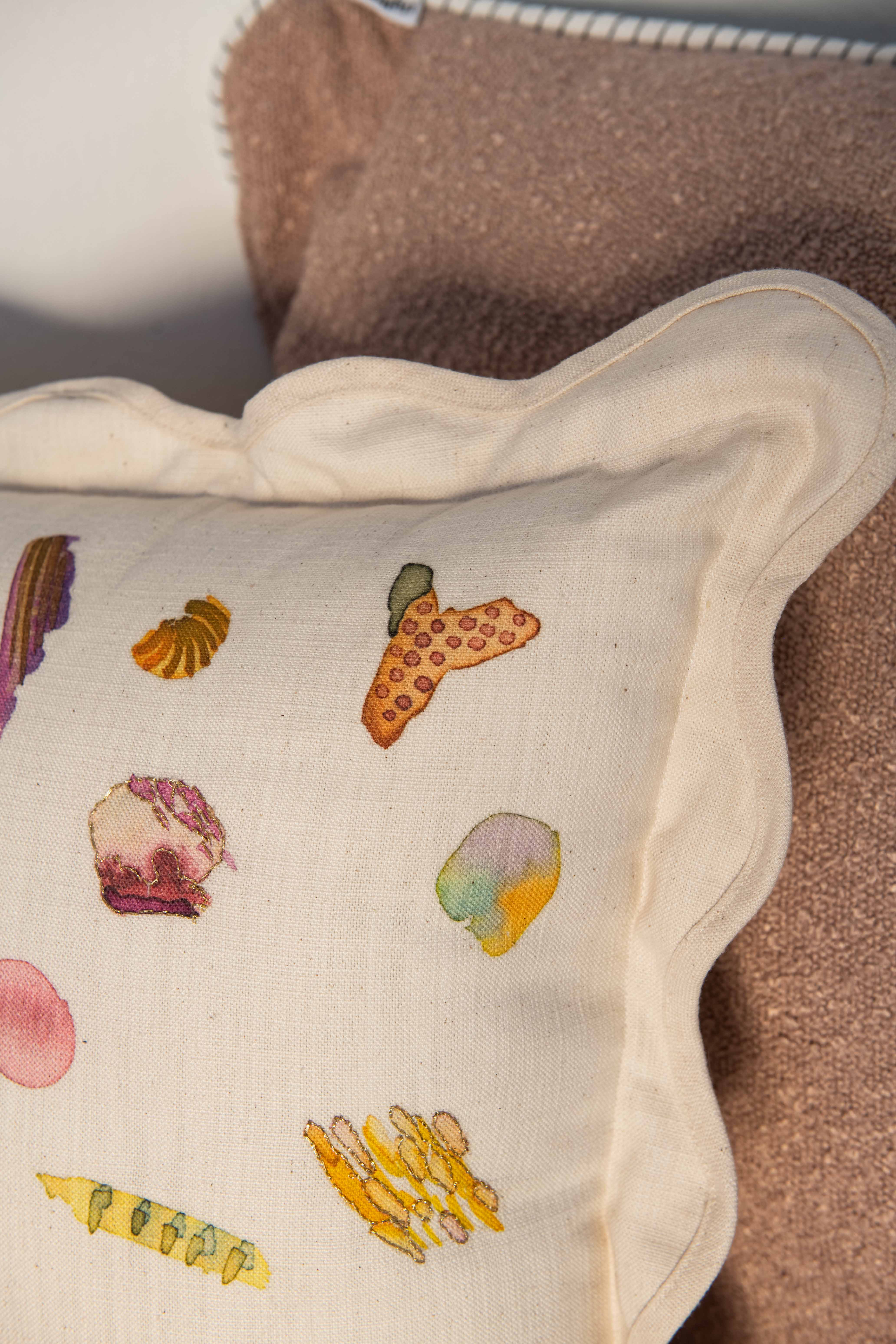 Microsand Scallop Scatter & Inner 60cm x 60cm