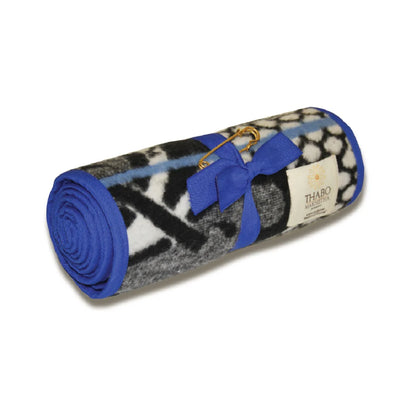 Kobo Scarf - Kharetsa White (White/Black with Light Blue Line)